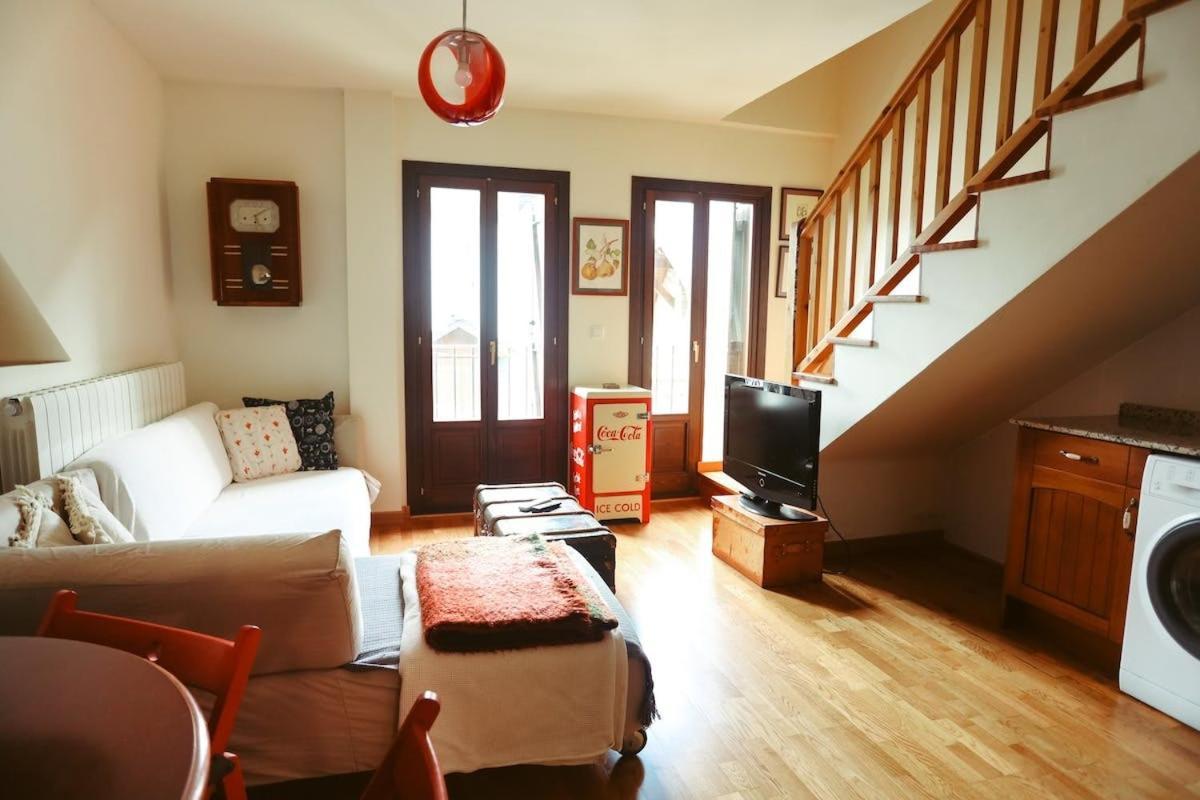 Casa Estela Duplex En Lanuza Bagian luar foto